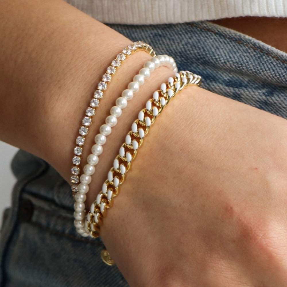 New!! Gorgeous Gold Plated And Waterproof Tennis Bracelet